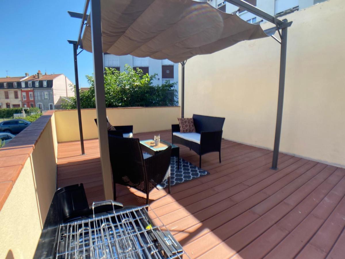 Studio Climatise Et Grande Terrasse Tarbes Centre Exterior foto